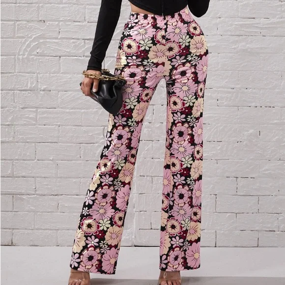 ❌DONATED❌Black Multi Color Retro Boho Hippie Floral Prints Flare Pants - Picture 3 of 14